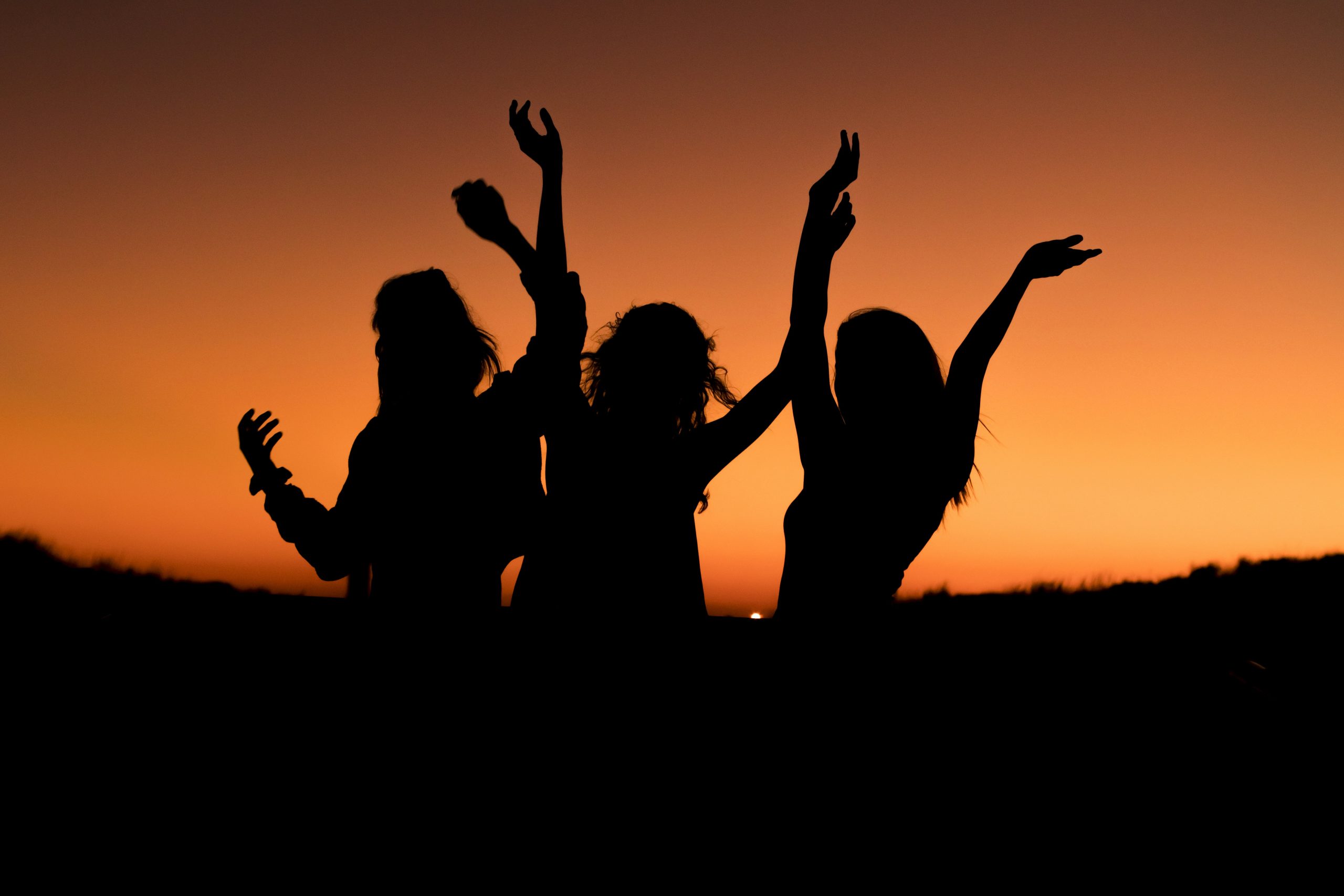 Music and Dance Meetups in Barcelona: Social Energy Without the Awkwardness